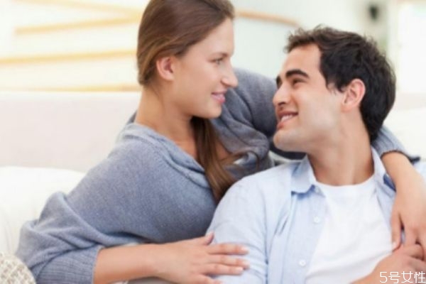 戀愛(ài)冷淡期怎么聊天 感情平淡期怎么度過(guò) 戀愛(ài)冷淡期怎么聊天 感情平淡期怎么度過(guò)