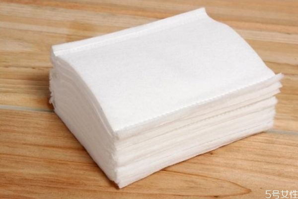 化妝棉用全棉還是脫脂棉 化妝棉和脫脂棉的區(qū)別 化妝棉用全棉還是脫脂棉 化妝棉和脫脂棉的區(qū)別