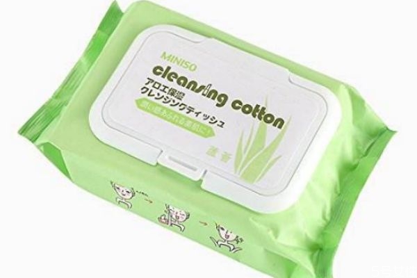 卸妝濕巾跟卸妝水哪個好 卸妝濕巾和卸妝水區(qū)別 卸妝濕巾跟卸妝水哪個好 卸妝濕巾和卸妝水區(qū)別