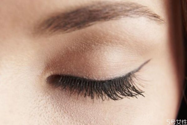 怎樣使用卸妝膏不會(huì)長痘痘 卸妝水和卸妝膏怎么搭配用 怎樣使用卸妝膏不會(huì)長痘痘 卸妝水和卸妝膏怎么搭配用