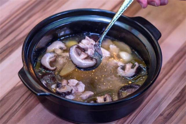 哺乳期能吃冬菇嗎 冬菇吃了會回奶嗎 哺乳期能吃冬菇嗎 冬菇吃了會回奶嗎