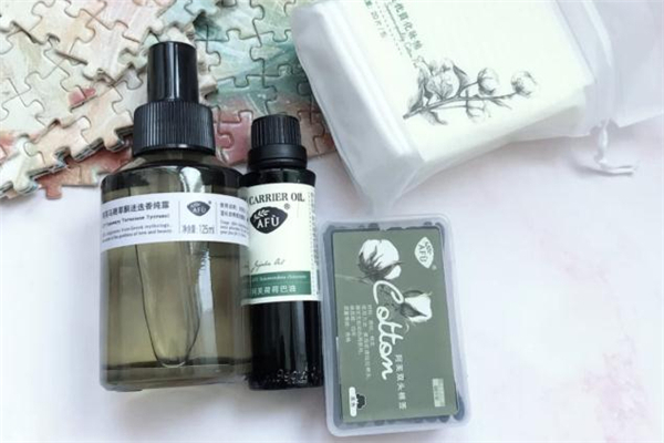 阿芙荷荷巴油是基礎(chǔ)油嗎 阿芙荷荷巴油是單方精油嗎 阿芙荷荷巴油是基礎(chǔ)油嗎 阿芙荷荷巴油是單方精油嗎