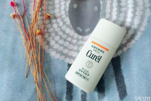 珂潤防曬霜適合敏感肌嗎 珂潤防曬霜是純物理防曬嗎 珂潤防曬霜適合敏感肌嗎 珂潤防曬霜是純物理防曬嗎