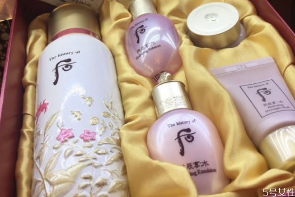 雪花秀潤燥精華和后密貼哪個(gè)好 雪花秀精華pk后密貼精華 雪花秀潤燥精華和后密貼哪個(gè)好 雪花秀精華pk后密貼精華