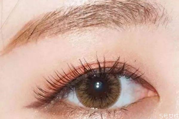 美瞳線發(fā)藍(lán)可以補色嗎 美瞳線發(fā)藍(lán)怎么辦 美瞳線發(fā)藍(lán)可以補色嗎 美瞳線發(fā)藍(lán)怎么辦