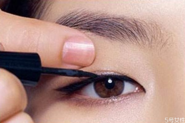 美瞳線紋后多久補(bǔ)色好 美瞳線什么時(shí)候可以補(bǔ)色 美瞳線紋后多久補(bǔ)色好 美瞳線什么時(shí)候可以補(bǔ)色