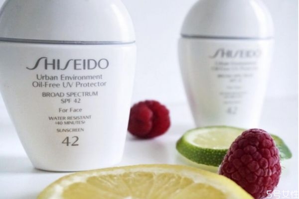 資生堂防曬小白瓶怎么樣 資生堂小白瓶防曬霜使用方法 資生堂防曬小白瓶怎么樣 資生堂小白瓶防曬霜使用方法