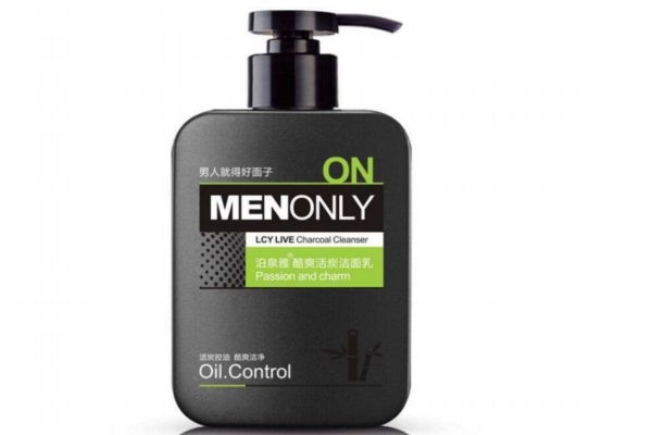 為什么早上建議不要用洗面奶 早上應(yīng)該用洗面奶嗎 為什么早上建議不要用洗面奶 早上應(yīng)該用洗面奶嗎