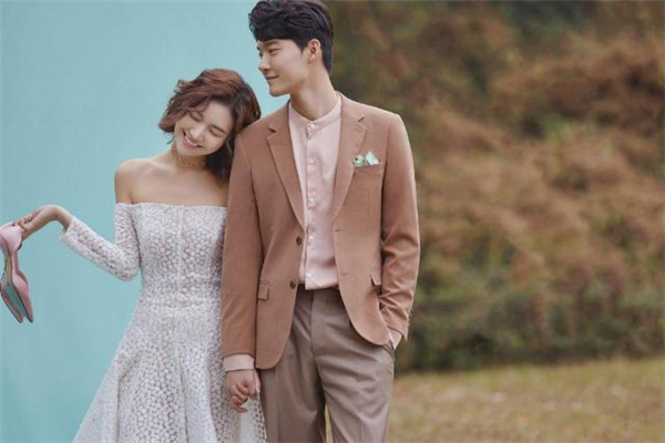 分居多久男人容易出軌 兩地分居老公出軌的表現(xiàn) 分居多久男人容易出軌 兩地分居老公出軌的表現(xiàn)