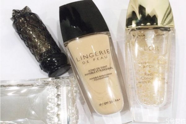 嬌蘭粉底液過期了還能用嗎 嬌蘭粉底液保質(zhì)期幾年 嬌蘭粉底液過期了還能用嗎 嬌蘭粉底液保質(zhì)期幾年