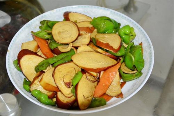 青椒炒素雞的做法 青椒炒素雞怎么做好吃 青椒炒素雞的做法 青椒炒素雞怎么做好吃