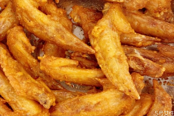 雞翅尖到底能不能吃 雞尖真的有很多毒素嗎 雞翅尖到底能不能吃 雞尖真的有很多毒素嗎