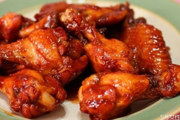 雞翅的營養(yǎng)價(jià)值 雞翅的選購方法