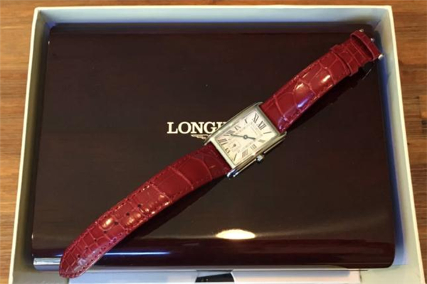 浪琴手表怎么調(diào)時(shí)間 浪琴手表怎么調(diào)日期 浪琴手表怎么調(diào)時(shí)間 浪琴手表怎么調(diào)日期