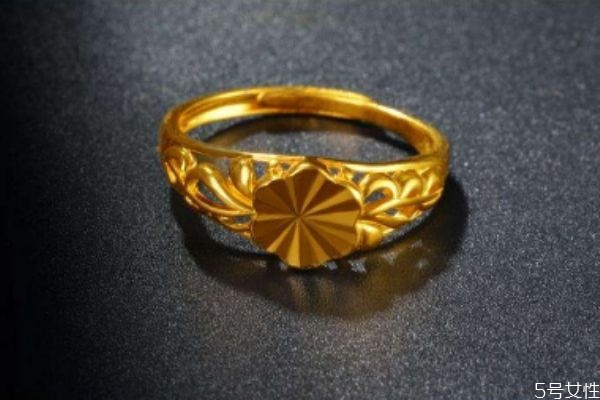 老黃銅戒指值錢嗎 黃銅戒指多少錢一個 老黃銅戒指值錢嗎 黃銅戒指多少錢一個