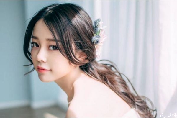 女人對男人失去信任的行為 對感情失去信任的女性表現