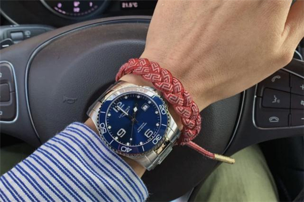 浪琴康卡斯真假辨別 浪琴康卡斯新款和老款區(qū)別 浪琴康卡斯真假辨別 浪琴康卡斯新款和老款區(qū)別