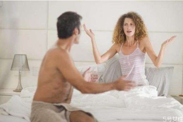 吵架沉默的男人愛(ài)你嗎 吵架更能看清一個(gè)男人 吵架沉默的男人愛(ài)你嗎 吵架更能看清一個(gè)男人