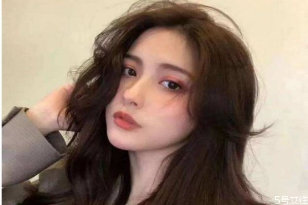 云朵燙是一次性的嗎 云朵燙的發(fā)型叫什么 云朵燙是一次性的嗎 云朵燙的發(fā)型叫什么