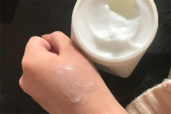 迪彩發(fā)膜怎么樣 迪彩發(fā)膜好用嗎 迪彩發(fā)膜怎么樣 迪彩發(fā)膜好用嗎