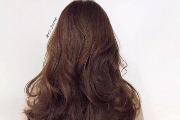 云朵燙適合發(fā)量多的嗎 云朵燙和大卷燙的區(qū)別 云朵燙適合發(fā)量多的嗎 云朵燙和大卷燙的區(qū)別