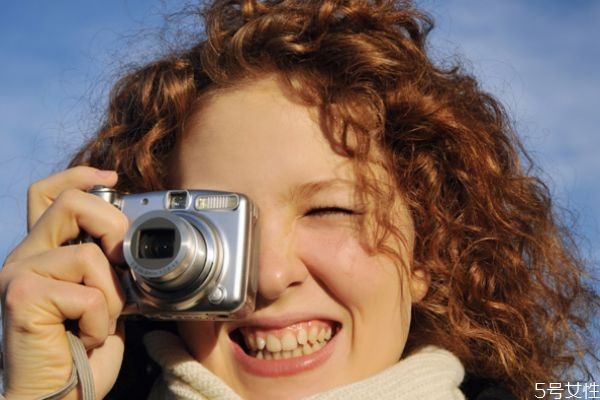 羊毛卷多久會(huì)直 燙完羊毛卷可以軟化掉嗎 羊毛卷多久會(huì)直 燙完羊毛卷可以軟化掉嗎