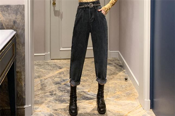 老爹褲搭配什么鞋 老爹褲配什么鞋子好看 老爹褲搭配什么鞋 老爹褲配什么鞋子好看