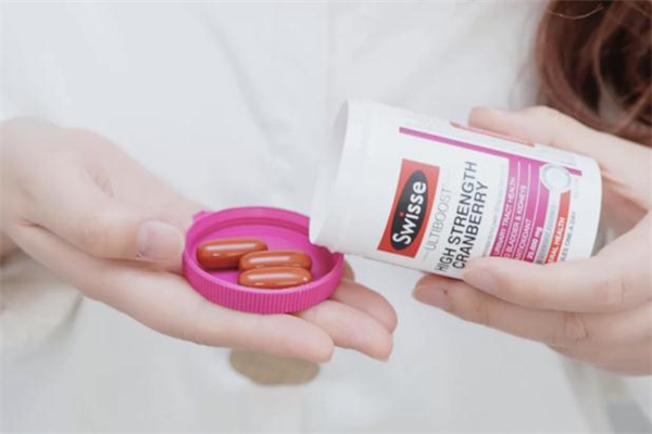 swisse蔓越莓會打亂月經(jīng)嗎 swisse蔓越莓膠囊要咬破吃嗎 swisse蔓越莓會打亂月經(jīng)嗎 swisse蔓越莓膠囊要咬破吃嗎