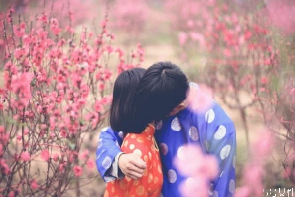 感動老公能哭的一段話 寫給老公的暖心話 感動老公能哭的一段話 寫給老公的暖心話