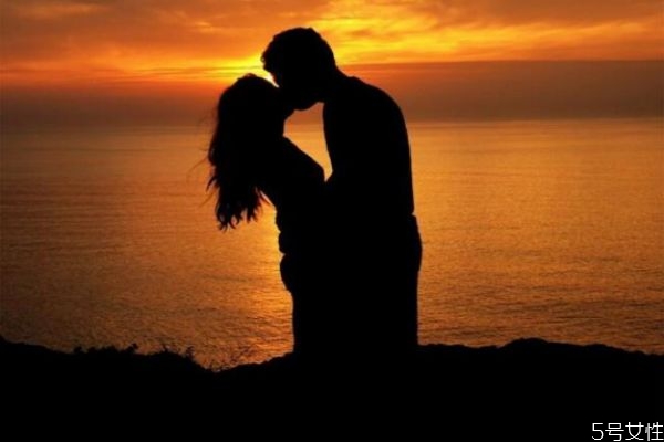 三觀不合分手如何挽回 情侶三觀不合怎么解決 三觀不合分手如何挽回 情侶三觀不合怎么解決