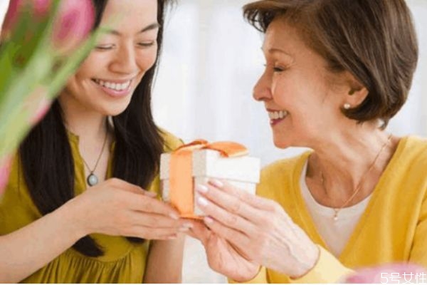 自私的婆婆有哪些表現(xiàn) 婆家算計你的表現(xiàn) 自私的婆婆有哪些表現(xiàn) 婆家算計你的表現(xiàn)