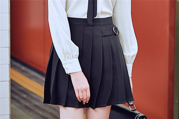 百褶裙怎么熨燙 百褶裙怎樣自己壓褶子 百褶裙怎么熨燙 百褶裙怎樣自己壓褶子