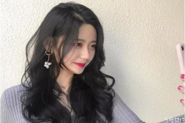 云朵燙自己怎么卷 云朵燙發(fā)教程 云朵燙自己怎么卷 云朵燙發(fā)教程