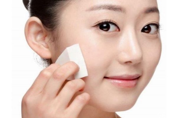 干凈自然底妝如何打造 底妝不干凈的原因 干凈自然底妝如何打造 底妝不干凈的原因