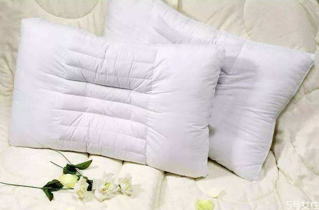 決明子枕頭哪面朝上 決明子枕頭兩面有什么區(qū)別 決明子枕頭哪面朝上 決明子枕頭兩面有什么區(qū)別