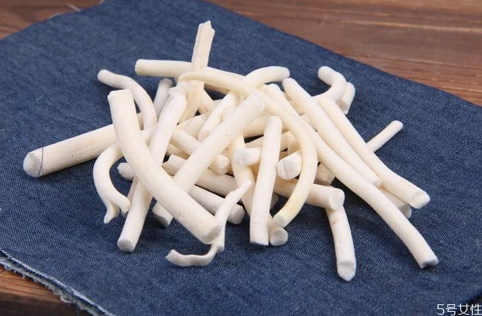 通草熬湯放多少 通草熬湯后可以吃嗎 通草熬湯放多少 通草熬湯后可以吃嗎