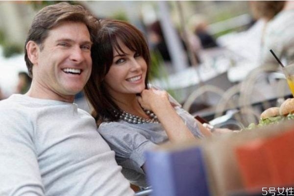 怎樣激發(fā)男生的保護(hù)欲 激起男生保護(hù)欲的套路 怎樣激發(fā)男生的保護(hù)欲 激起男生保護(hù)欲的套路