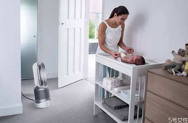 新生兒夏天能吹空調(diào)嗎 新生兒如何預防空調(diào)病 新生兒夏天能吹空調(diào)嗎 新生兒如何預防空調(diào)病