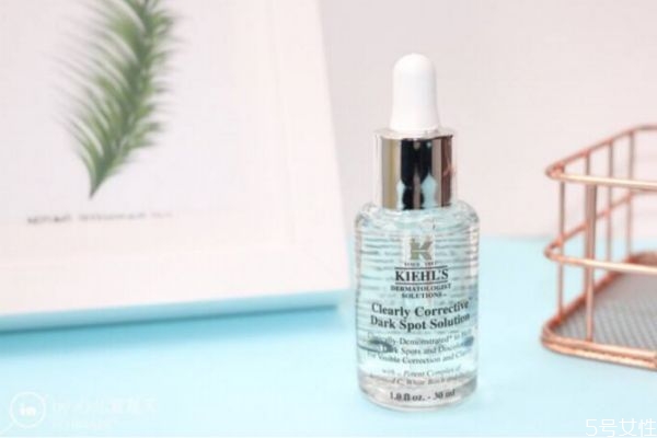 精華液每天早晚都要用嗎 每次使用多少精華液 精華液每天早晚都要用嗎 每次使用多少精華液