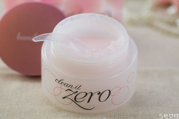 卸妝膏能每天使用嗎 卸妝膏不乳化的后果 卸妝膏能每天使用嗎 卸妝膏不乳化的后果