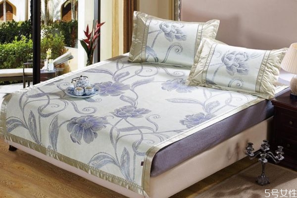 冰絲席可以烘干嗎 冰絲席怎么護(hù)理 冰絲席可以烘干嗎 冰絲席怎么護(hù)理