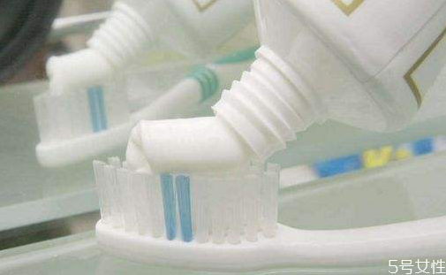 牙膏可以止癢嗎 皮膚止癢的最快方法 牙膏可以止癢嗎 皮膚止癢的最快方法
