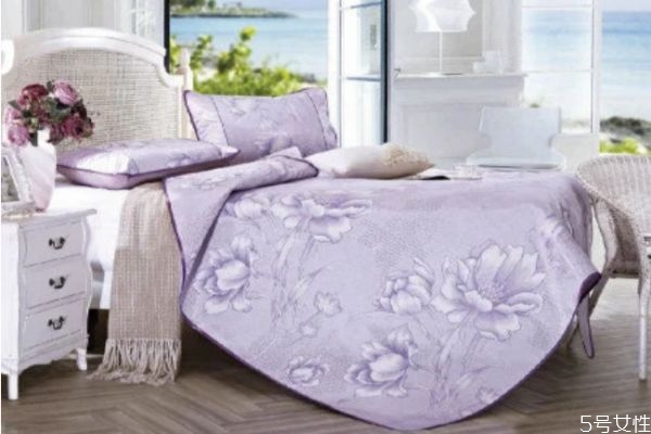 冰絲涼席真的涼快嗎 冰絲涼席有甲醛嗎 冰絲涼席真的涼快嗎 冰絲涼席有甲醛嗎