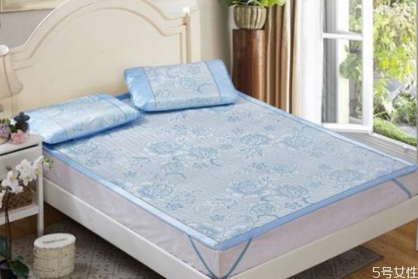 冰絲席可以烘干嗎 冰絲席怎么護(hù)理 冰絲席可以烘干嗎 冰絲席怎么護(hù)理