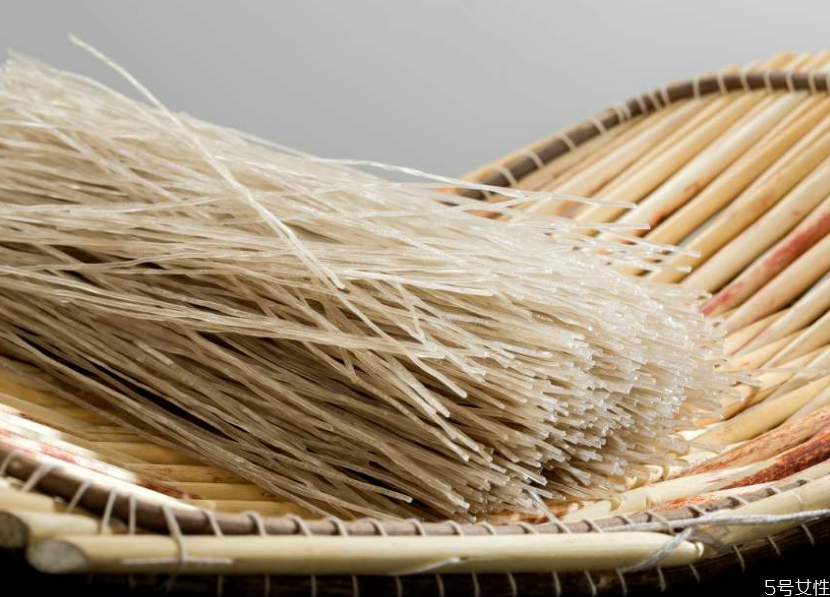 紅薯粉條能減肥嗎 紅薯粉條是涼性還是熱性 紅薯粉條能減肥嗎 紅薯粉條是涼性還是熱性