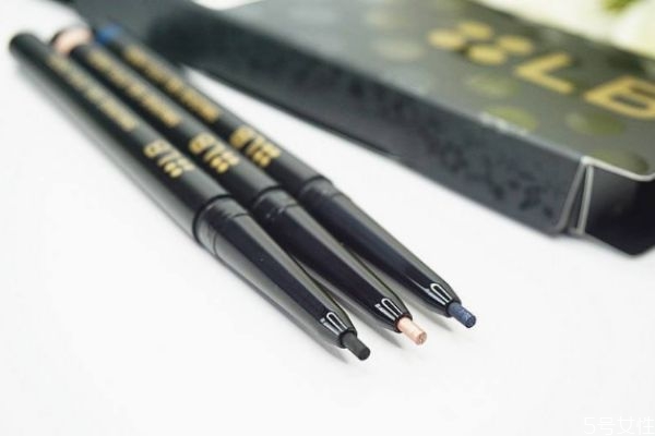 新手眼線(xiàn)膠筆還是液筆 眼線(xiàn)膠筆適合什么人用