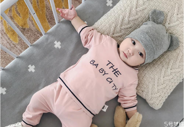 胎帶繞頸和睡姿有關系嗎 胎帶繞頸的危害 胎帶繞頸和睡姿有關系嗎 胎帶繞頸的危害