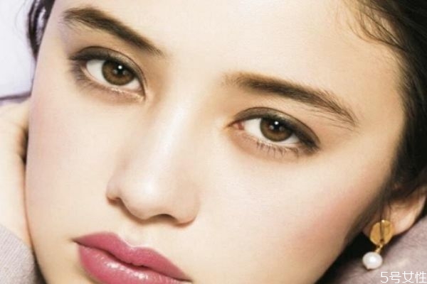 啞光腮紅和珠光腮紅有什么區(qū)別 日常腮紅啞光還是珠光 啞光腮紅和珠光腮紅有什么區(qū)別 日常腮紅啞光還是珠光