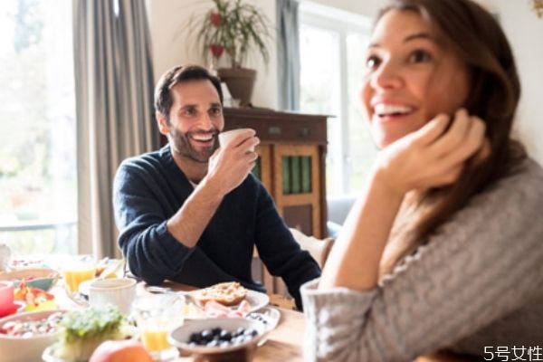 女生說要冷靜幾天預(yù)示什么 女生冷靜期需要聯(lián)系嗎 女生說要冷靜幾天預(yù)示什么 女生冷靜期需要聯(lián)系嗎