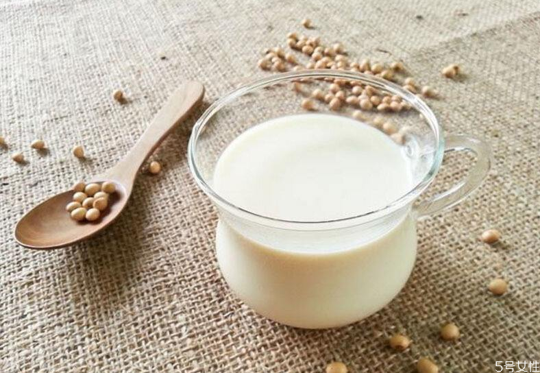 催月經(jīng)吃什么來的最快 紅棗桂圓催月經(jīng)嗎 催月經(jīng)吃什么來的最快 紅棗桂圓催月經(jīng)嗎